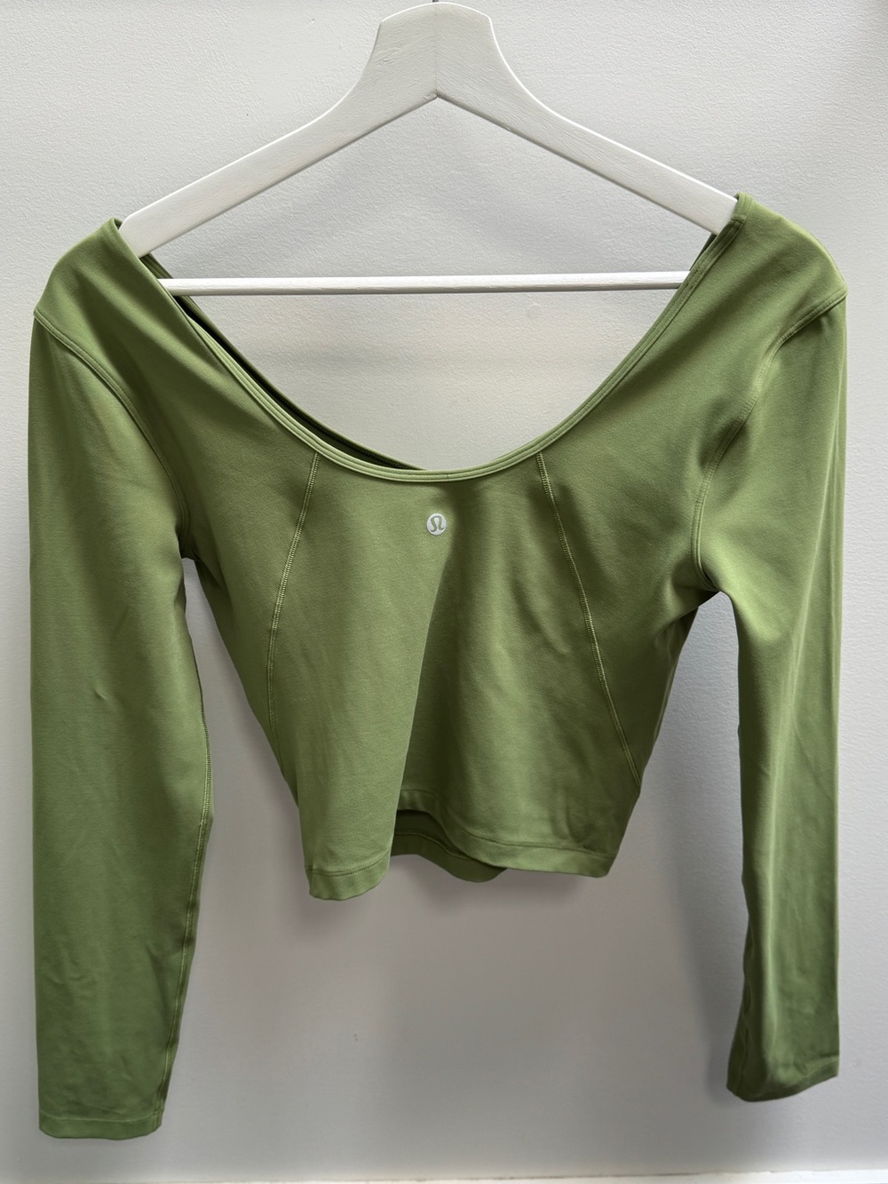 lululemon athletica Green Foliage  Long-Sleeve V-Neck Crop Top - Picture 3 of 4
